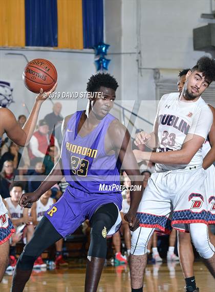 Thumbnail 3 in Archbishop Riordan vs. Dublin (Gridley Invitational) photogallery.