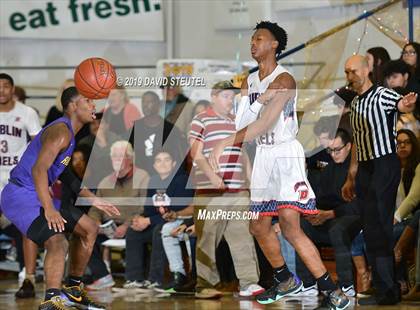 Thumbnail 3 in Archbishop Riordan vs. Dublin (Gridley Invitational) photogallery.