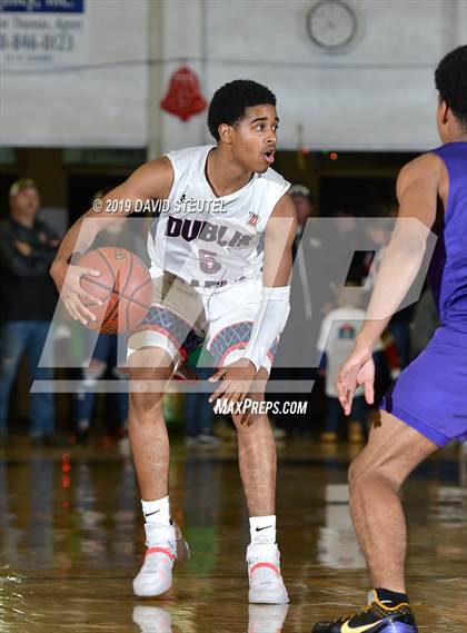 Thumbnail 2 in Archbishop Riordan vs. Dublin (Gridley Invitational) photogallery.