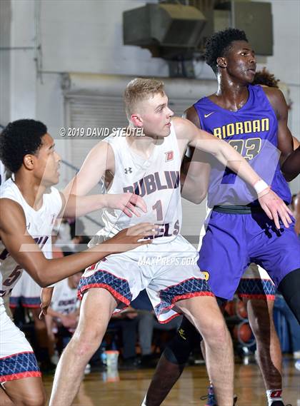 Thumbnail 2 in Archbishop Riordan vs. Dublin (Gridley Invitational) photogallery.
