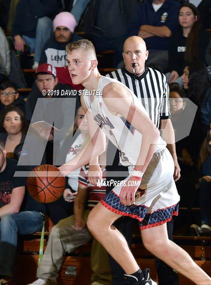 Thumbnail 2 in Archbishop Riordan vs. Dublin (Gridley Invitational) photogallery.
