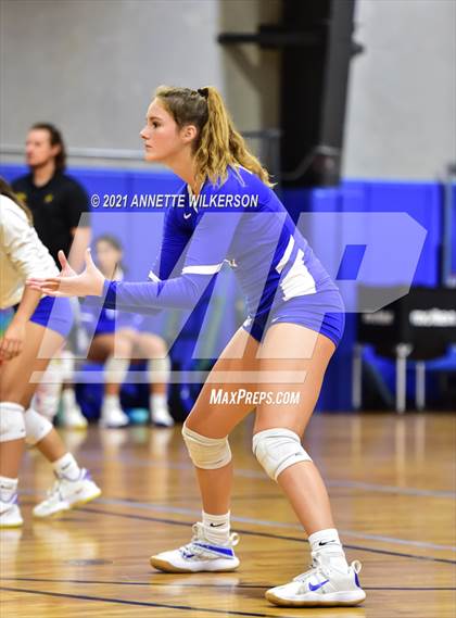 Thumbnail 2 in Winter Park vs. Lyman (Nike Tournament of Champions) photogallery.