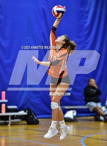 Thumbnail 3 in Winter Park vs. Lyman (Nike Tournament of Champions) photogallery.