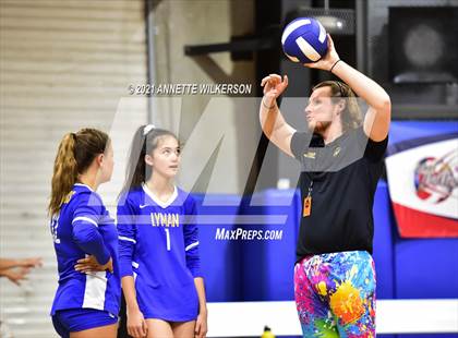 Thumbnail 2 in Winter Park vs. Lyman (Nike Tournament of Champions) photogallery.