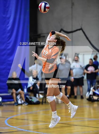 Thumbnail 2 in Winter Park vs. Lyman (Nike Tournament of Champions) photogallery.