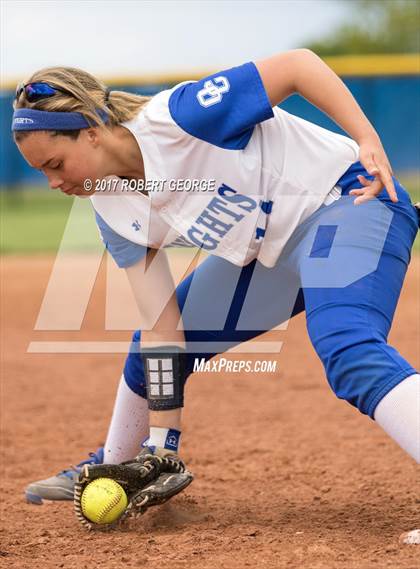Thumbnail 2 in Muskego vs Oak Creek (WIAA Division 1 Sectional Semifinal) photogallery.