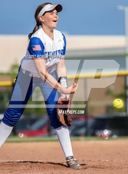 Thumbnail 3 in Muskego vs Oak Creek (WIAA Division 1 Sectional Semifinal) photogallery.