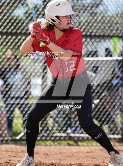 Thumbnail 1 in Muskego vs Oak Creek (WIAA Division 1 Sectional Semifinal) photogallery.