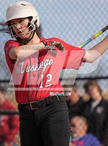 Thumbnail 1 in Muskego vs Oak Creek (WIAA Division 1 Sectional Semifinal) photogallery.