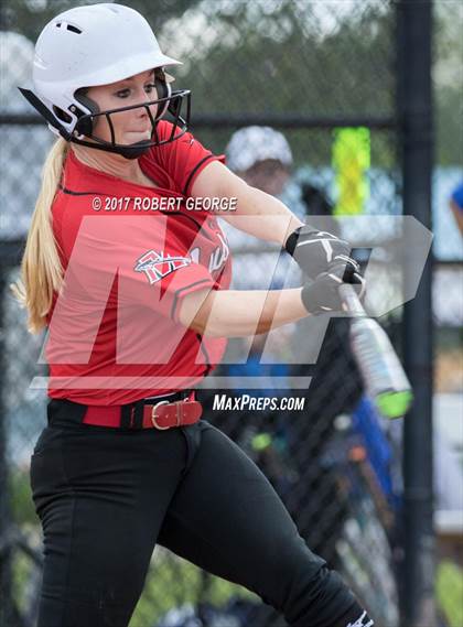 Thumbnail 3 in Muskego vs Oak Creek (WIAA Division 1 Sectional Semifinal) photogallery.
