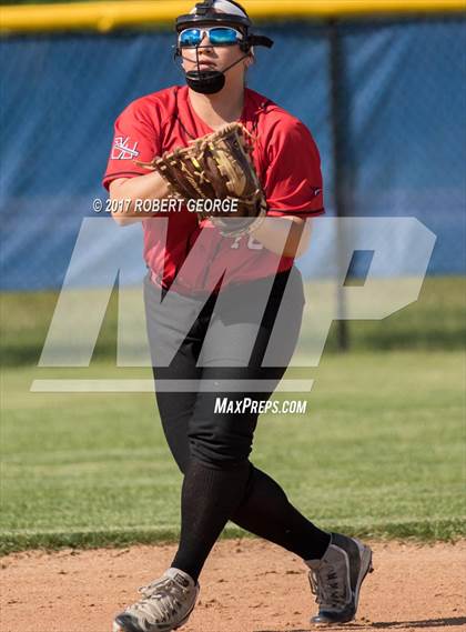 Thumbnail 2 in Muskego vs Oak Creek (WIAA Division 1 Sectional Semifinal) photogallery.