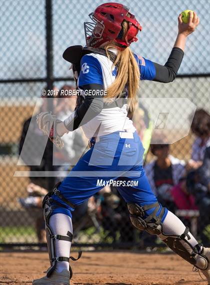 Thumbnail 2 in Muskego vs Oak Creek (WIAA Division 1 Sectional Semifinal) photogallery.