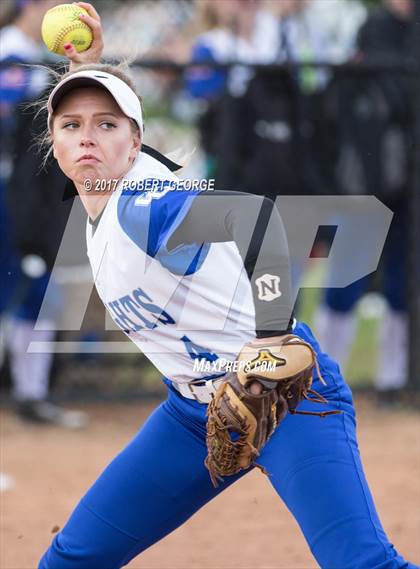 Thumbnail 1 in Muskego vs Oak Creek (WIAA Division 1 Sectional Semifinal) photogallery.
