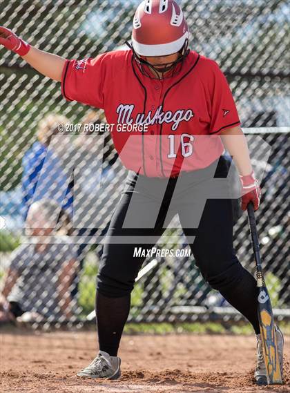 Thumbnail 1 in Muskego vs Oak Creek (WIAA Division 1 Sectional Semifinal) photogallery.