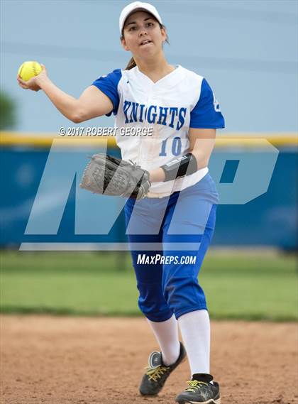Thumbnail 2 in Muskego vs Oak Creek (WIAA Division 1 Sectional Semifinal) photogallery.