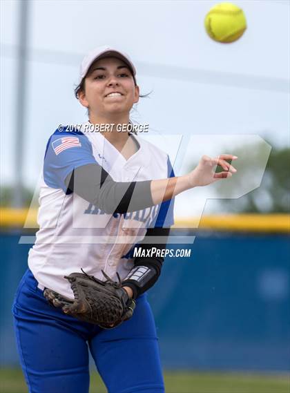 Thumbnail 1 in Muskego vs Oak Creek (WIAA Division 1 Sectional Semifinal) photogallery.