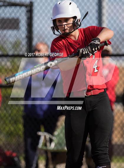Thumbnail 3 in Muskego vs Oak Creek (WIAA Division 1 Sectional Semifinal) photogallery.