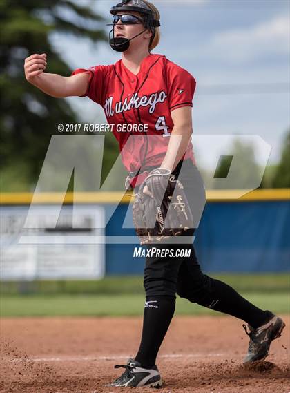Thumbnail 1 in Muskego vs Oak Creek (WIAA Division 1 Sectional Semifinal) photogallery.