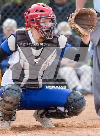 Thumbnail 1 in Muskego vs Oak Creek (WIAA Division 1 Sectional Semifinal) photogallery.