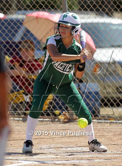 Thumbnail 3 in Pacifica vs. Newbury Park (T.O. Tourney) photogallery.