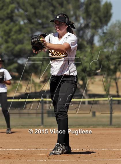 Thumbnail 2 in Pacifica vs. Newbury Park (T.O. Tourney) photogallery.