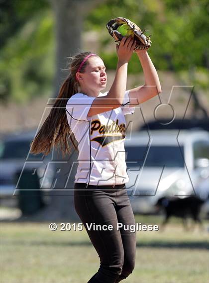 Thumbnail 2 in Pacifica vs. Newbury Park (T.O. Tourney) photogallery.