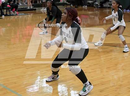 Thumbnail 1 in Mayde Creek vs Tompkins photogallery.