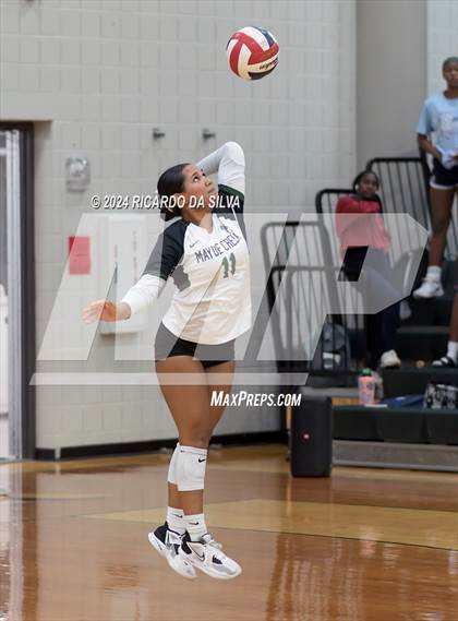 Thumbnail 2 in Mayde Creek vs Tompkins photogallery.