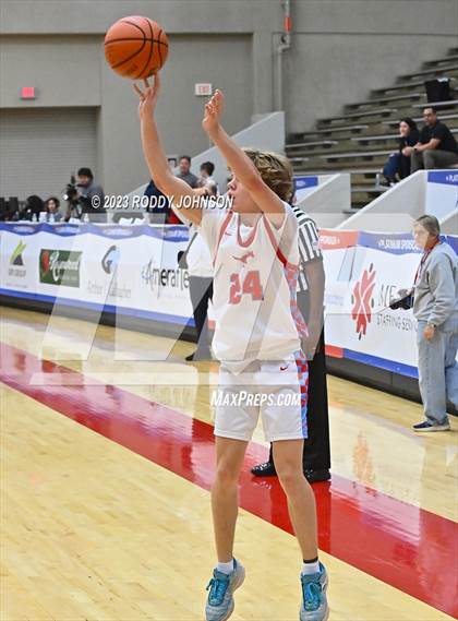 Thumbnail 3 in Pasadena vs. Pearce (McDonald's Texas Invitational) photogallery.