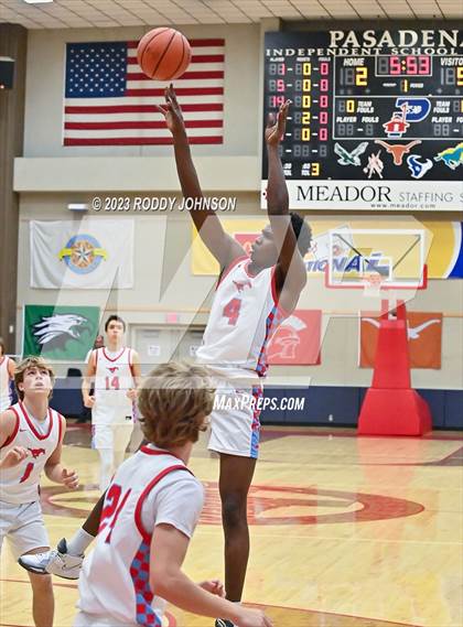 Thumbnail 3 in Pasadena vs. Pearce (McDonald's Texas Invitational) photogallery.