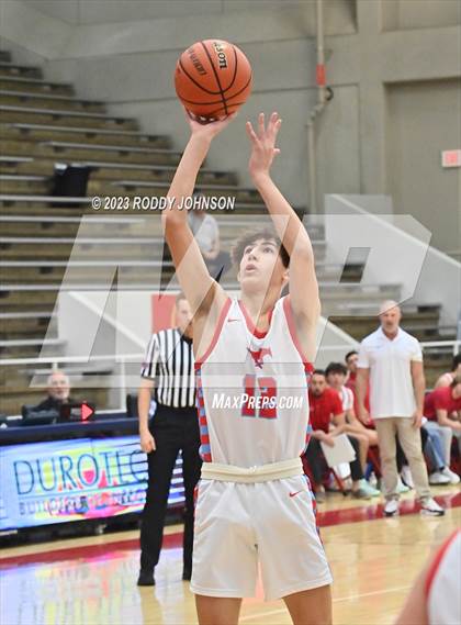 Thumbnail 3 in Pasadena vs. Pearce (McDonald's Texas Invitational) photogallery.