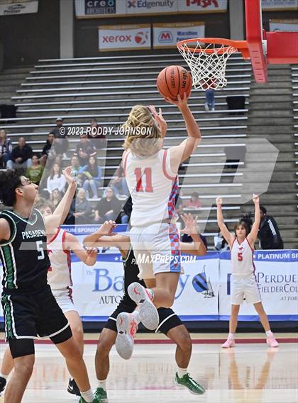 Thumbnail 3 in Pasadena vs. Pearce (McDonald's Texas Invitational) photogallery.