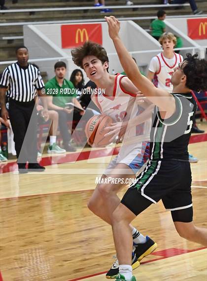 Thumbnail 3 in Pasadena vs. Pearce (McDonald's Texas Invitational) photogallery.