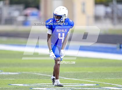 Thumbnail 2 in Indianapolis Bishop Chatard @ Hamilton Southeastern  photogallery.