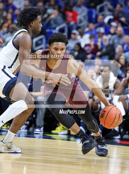 Thumbnail 2 in Oak Cliff Faith Family Academy vs. Silsbee (UIL 4A State Semifinal) photogallery.