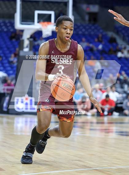 Thumbnail 1 in Oak Cliff Faith Family Academy vs. Silsbee (UIL 4A State Semifinal) photogallery.