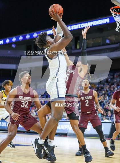 Thumbnail 1 in Oak Cliff Faith Family Academy vs. Silsbee (UIL 4A State Semifinal) photogallery.