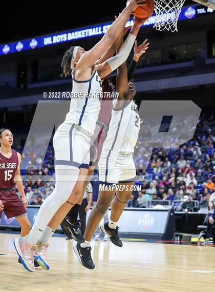 Thumbnail 2 in Oak Cliff Faith Family Academy vs. Silsbee (UIL 4A State Semifinal) photogallery.