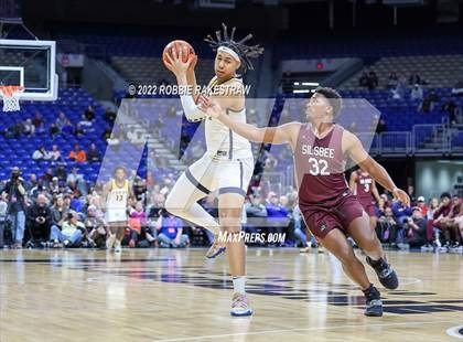 Thumbnail 2 in Oak Cliff Faith Family Academy vs. Silsbee (UIL 4A State Semifinal) photogallery.