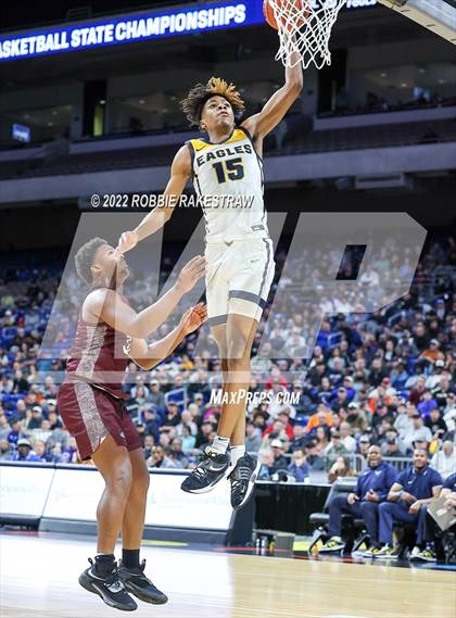 Thumbnail 3 in Oak Cliff Faith Family Academy vs. Silsbee (UIL 4A State Semifinal) photogallery.