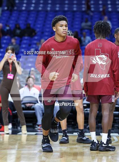 Thumbnail 2 in Oak Cliff Faith Family Academy vs. Silsbee (UIL 4A State Semifinal) photogallery.