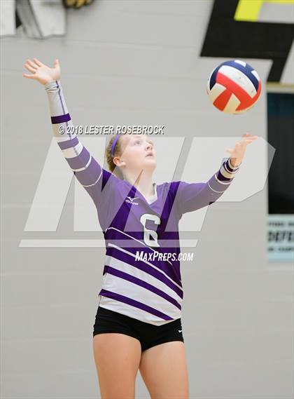 Thumbnail 2 in Thrall vs. Orange Grove (Yorktown South Texas Showdown) photogallery.