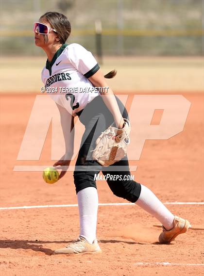 Thumbnail 2 in Mountain Ridge vs. Youngker (Sunrise Mountain Invitational) photogallery.