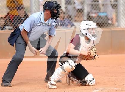 Thumbnail 3 in Mountain Ridge vs. Youngker (Sunrise Mountain Invitational) photogallery.