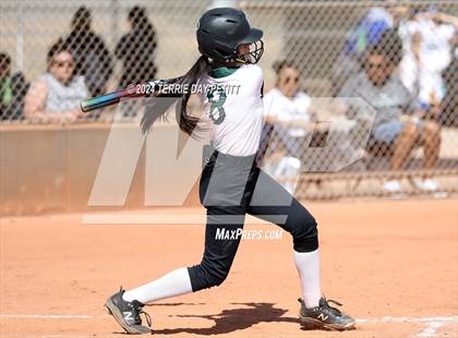 Thumbnail 2 in Mountain Ridge vs. Youngker (Sunrise Mountain Invitational) photogallery.