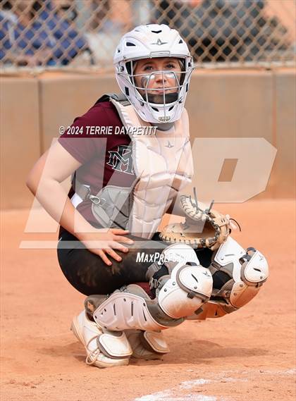 Thumbnail 2 in Mountain Ridge vs. Youngker (Sunrise Mountain Invitational) photogallery.