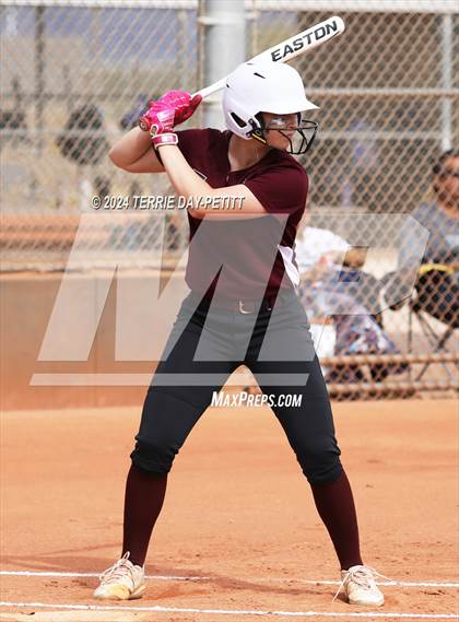 Thumbnail 3 in Mountain Ridge vs. Youngker (Sunrise Mountain Invitational) photogallery.