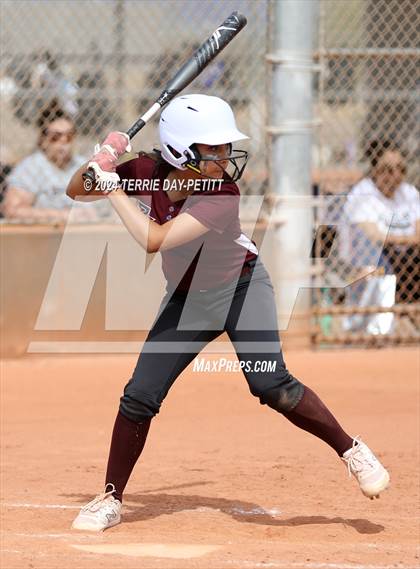 Thumbnail 2 in Mountain Ridge vs. Youngker (Sunrise Mountain Invitational) photogallery.