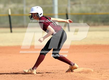 Thumbnail 2 in Mountain Ridge vs. Youngker (Sunrise Mountain Invitational) photogallery.