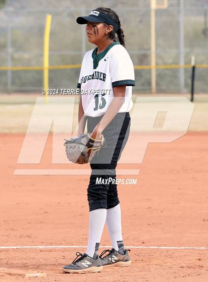 Thumbnail 2 in Mountain Ridge vs. Youngker (Sunrise Mountain Invitational) photogallery.